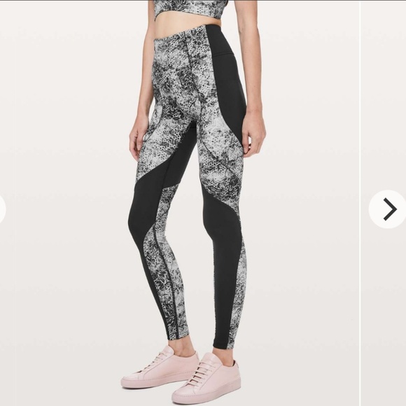 Lululemon Sweat and Repeat Tight 28 inches - Picture 1 of 5